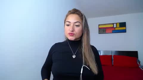 Snapshot of abie_spicy_ chatting on March 10, 1:10 pm ximena online show from March 10, 1:10 pm