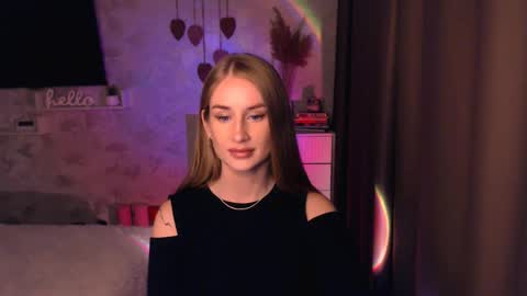 Anna online show from November 23, 8:43 pm