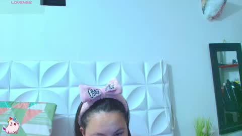 Snapshot of abril1_gh chatting on September 16, 10:34 am Abril online show from September 16, 10:34 am