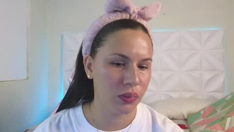 Snapshot of abril1_gh chatting on February 12, 9:31 am Abril online show from February 12, 9:31 am