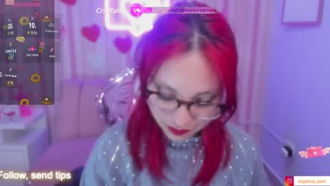 Snapshot of abril_ch_ chatting on January 3, 10:52 am abril_ch_ online show from January 3, 10:52 am