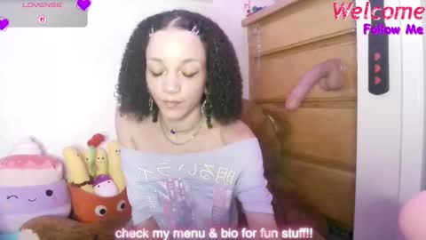 Peach online show from November 22, 2:47 am