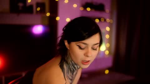 acid_pie online show from December 18, 11:30 pm