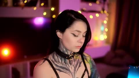 acid_pie online show from February 12, 5:26 am