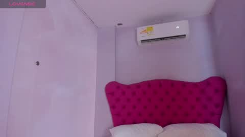 Adalyn Cute online show from May 16, 11:31 am