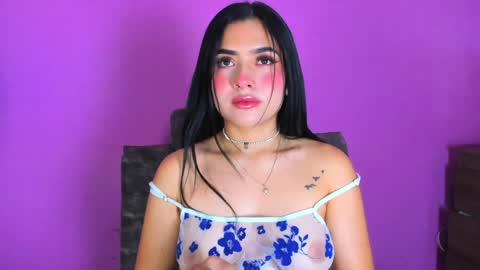 Snapshot of adara_johnson_ chatting on January 12, 11:39 am Adara Johnson online show from January 12, 11:39 am