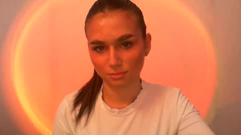 Adele Amore online show from February 18, 7:21 am