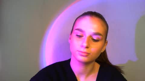 Adele Amore online show from February 9, 8:11 am