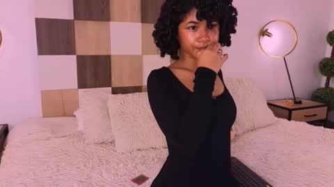 Andrea online show from November 25, 1:24 pm