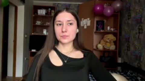 Poly online show from February 25, 7:18 am