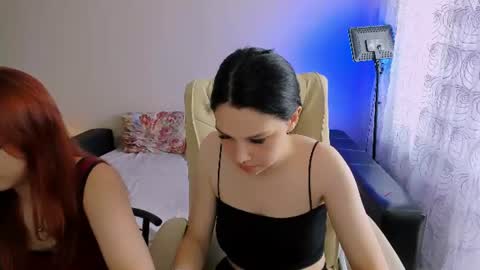 adelina_xxx online show from June 18, 10:42 am