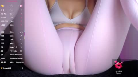 adelinaconte1 online show from March 19, 3:49 pm