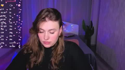 Snapshot of adelynnn chatting on October 8, 4:33 pm Ada online show from October 8, 4:33 pm
