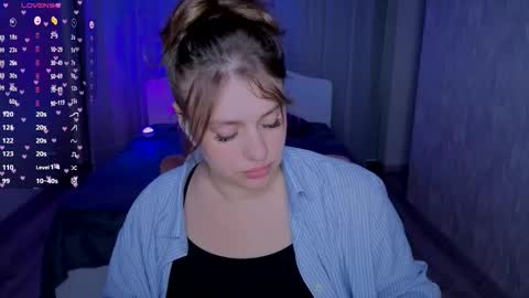 Snapshot of adelynnn chatting on September 19, 5:34 pm Ada online show from September 19, 5:34 pm
