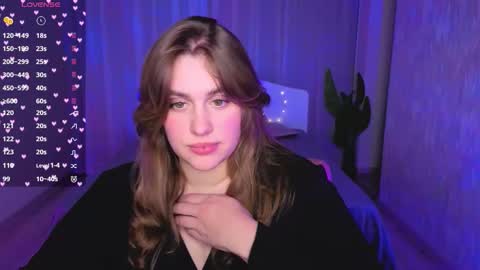Snapshot of adelynnn chatting on October 6, 5:40 pm Ada online show from October 6, 5:40 pm