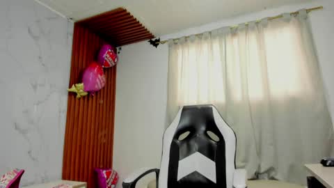 ADHARA  MESSY online show from April 24, 2:42 pm