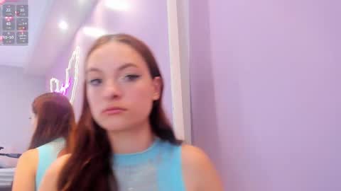 Snapshot of adhara_monroe chatting on October 9, 10:41 am Adhara online show from October 9, 10:41 am