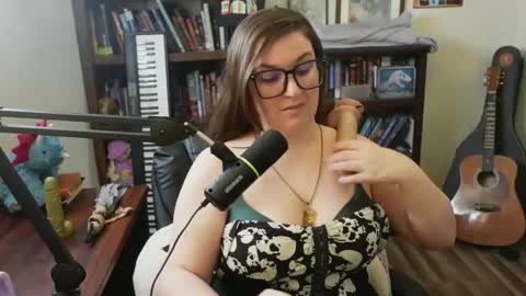 Snapshot of adobe_angel304 chatting on February 24, 7:52 pm adobe_angel304 online show from February 24, 7:52 pm