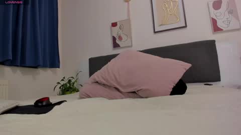 Save the date 23 NOVEMBER for a incendiary day with me  online show from April 16, 9:39 pm