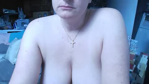 Snapshot of adorable22 chatting on February 25, 4:57 pm adorable22 online show from February 25, 4:57 pm