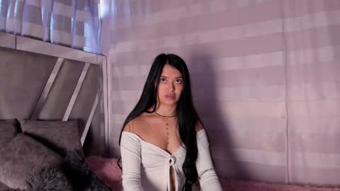 Stormi online show from February 4, 4:21 pm