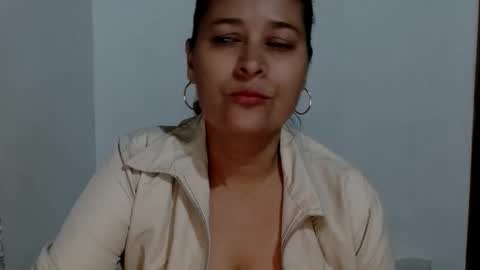 Snapshot of adriana_milf chatting on September 21, 6:56 am Adriana milf online show from September 21, 6:56 am