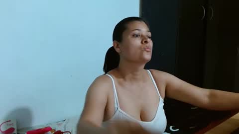 Snapshot of adriana_milf chatting on January 15, 4:36 am Adriana milf online show from January 15, 4:36 am
