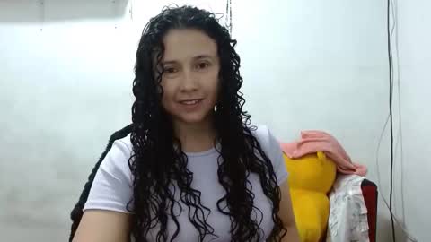 Snapshot of adrianatellez chatting on October 13, 4:31 pm Adriana Tellez online show from October 13, 4:31 pm