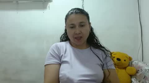 Snapshot of adrianatellez chatting on September 30, 1:39 pm Adriana Tellez online show from September 30, 1:39 pm