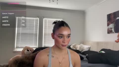 Adrianna  online show from November 12, 5:44 pm