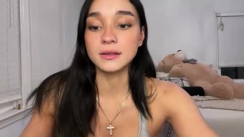 Snapshot of adriannarodriguez chatting on February 6, 2:00 am Adrianna online show from February 6, 2:00 am