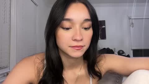 Snapshot of adriannarodriguez chatting on February 18, 4:48 am Adrianna online show from February 18, 4:48 am
