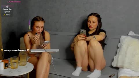 Adele online show from February 5, 7:11 am