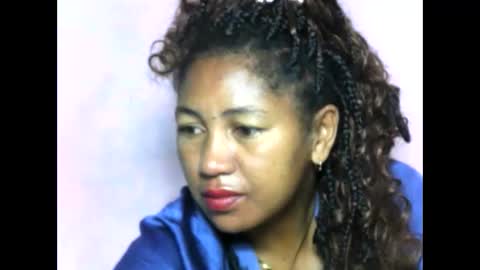 aelyaa online show from May 28, 3:48 am