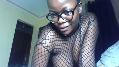 afrilola online show from May 4, 9:40 pm
