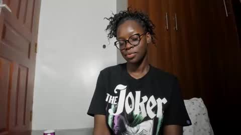 Leah online show from May 30, 1:25 am