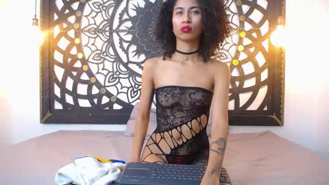 Snapshot of afrodita_house chatting on October 17, 10:24 pm afrodita_house online show from October 17, 10:24 pm