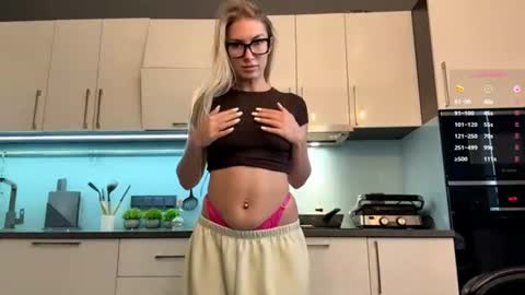 Mila -call me cute online show from June 22, 8:28 pm