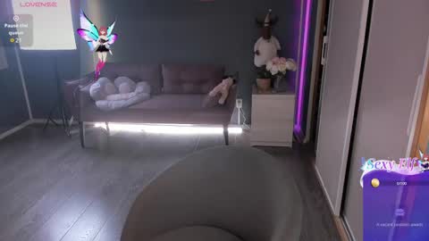 Snapshot of agata_kriste7 chatting on February 18, 9:09 pm Agata Kriste online show from February 18, 9:09 pm