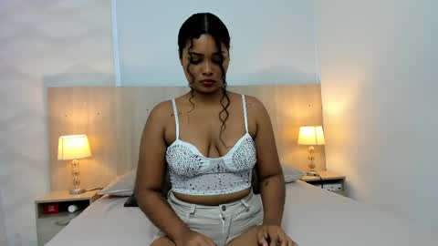 Snapshot of agata_ortiz chatting on February 2, 11:30 am Agata Ortiz online show from February 2, 11:30 am