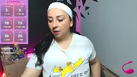 Snapshot of agatathompson chatting on September 27, 8:05 pm A G A T A T H O M P S O N online show from September 27, 8:05 pm