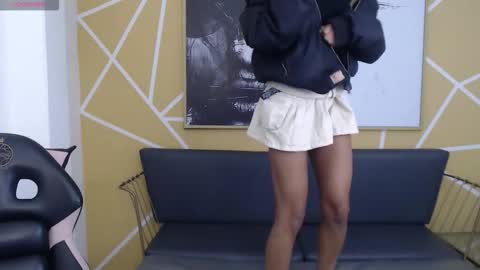 agatha_amaya online show from November 6, 2:01 pm