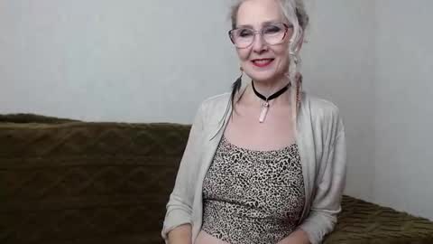 Snapshot of agatha_moore_ chatting on January 12, 12:01 pm Agatha online show from January 12, 12:01 pm