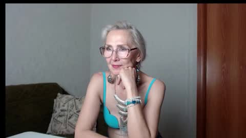 Snapshot of agatha_moore_ chatting on September 20, 2:15 pm Agatha online show from September 20, 2:15 pm