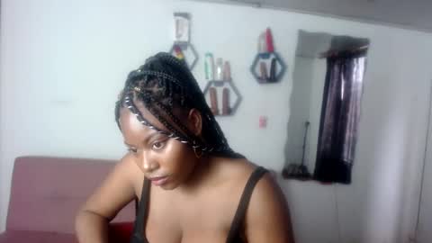 Snapshot of agatha_prime chatting on December 29, 4:19 pm CAROLINA online show from December 29, 4:19 pm