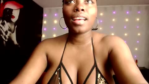 Snapshot of agatha_prime chatting on October 18, 5:15 pm CAROLINA online show from October 18, 5:15 pm