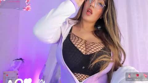 Agatha Owens online show from October 27, 2:18 am