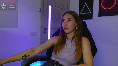 Agelina Lilly Laura online show from September 16, 2:47 pm