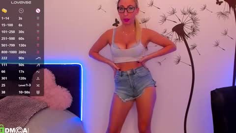 Polly online show from September 18, 2:26 pm