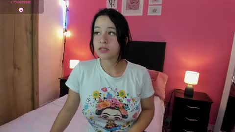 Snapshot of agnes_21 chatting on January 15, 9:20 pm ines online show from January 15, 9:20 pm